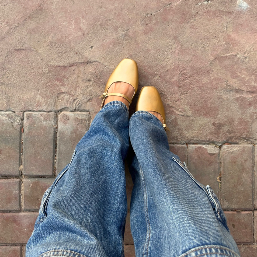 BAILATIRA GOLD FLATS (Square-Toe)