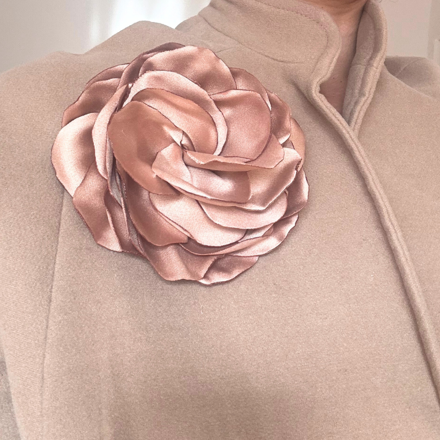 Chunky Beige Flower Pin