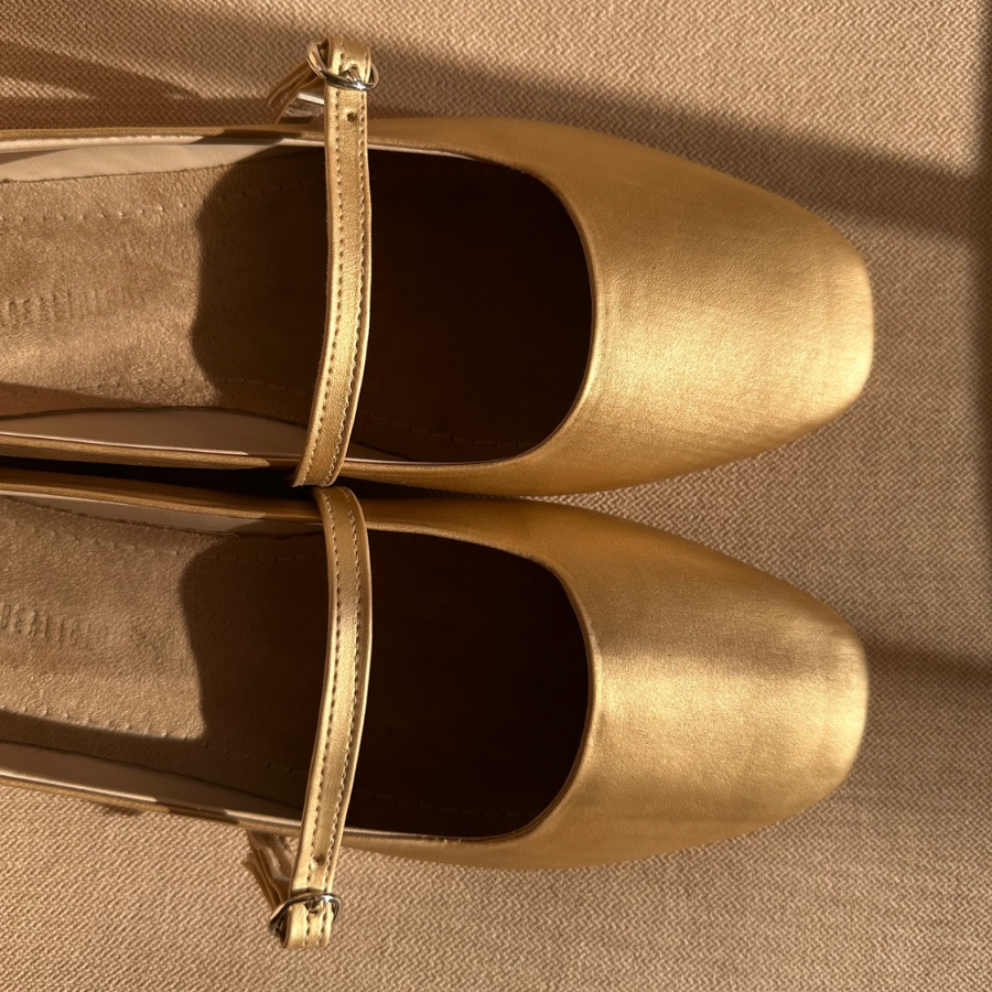 BAILATIRA GOLD FLATS (Square-Toe)