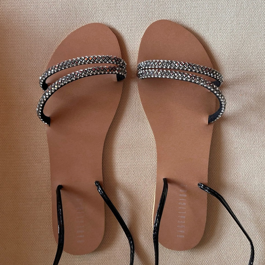 GLAMUROSA BLACK SANDALS