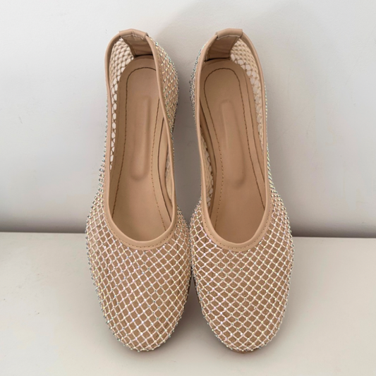 BAILA GLOW BEIGE FLATS