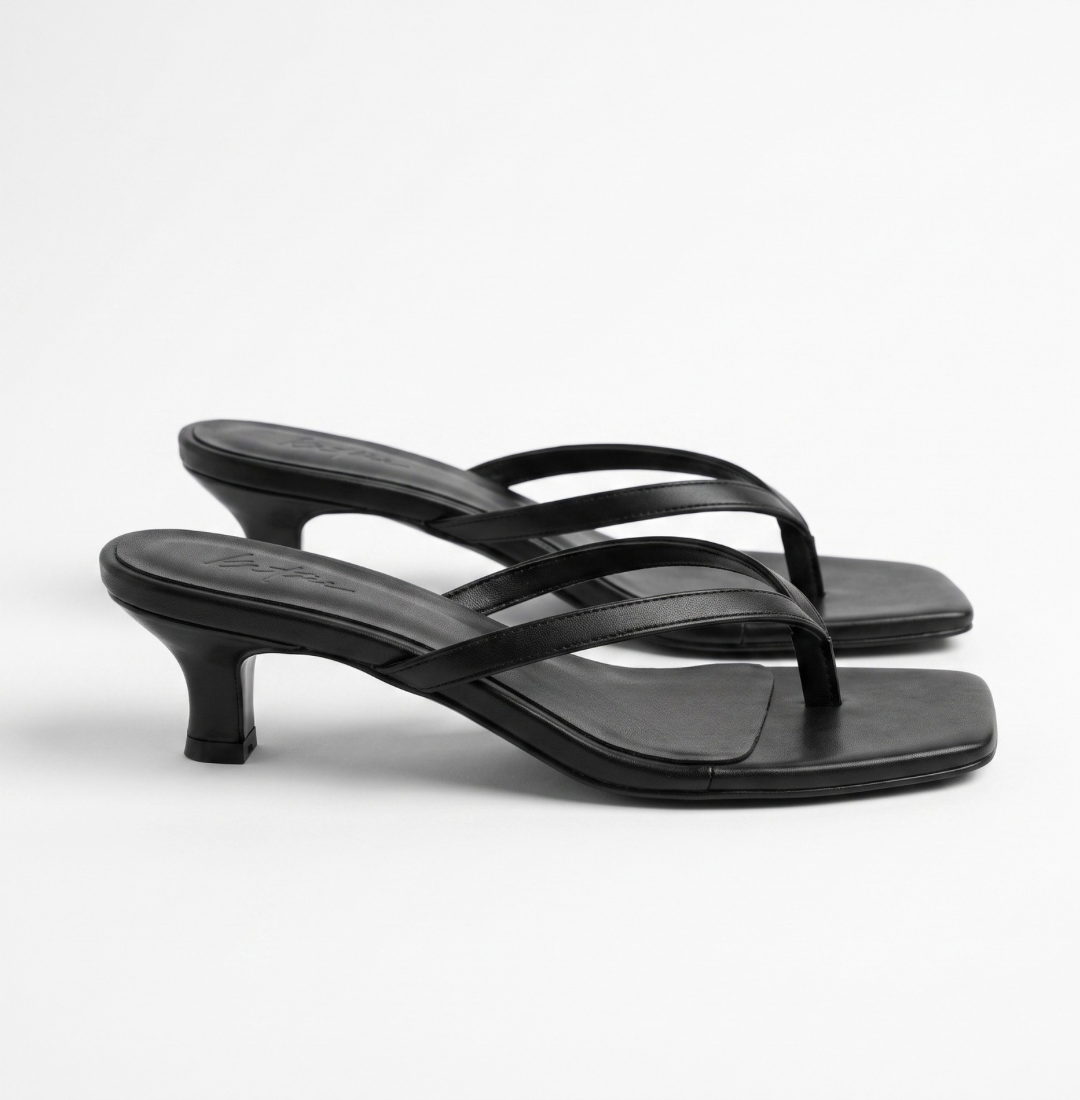 CATENA BLACK THONG KITTEN SANDALS