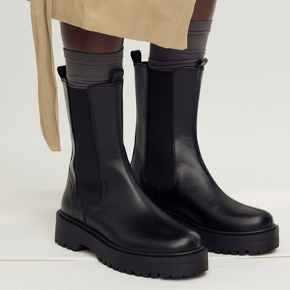 BOTA SLIP-ON BLACK BOOTS