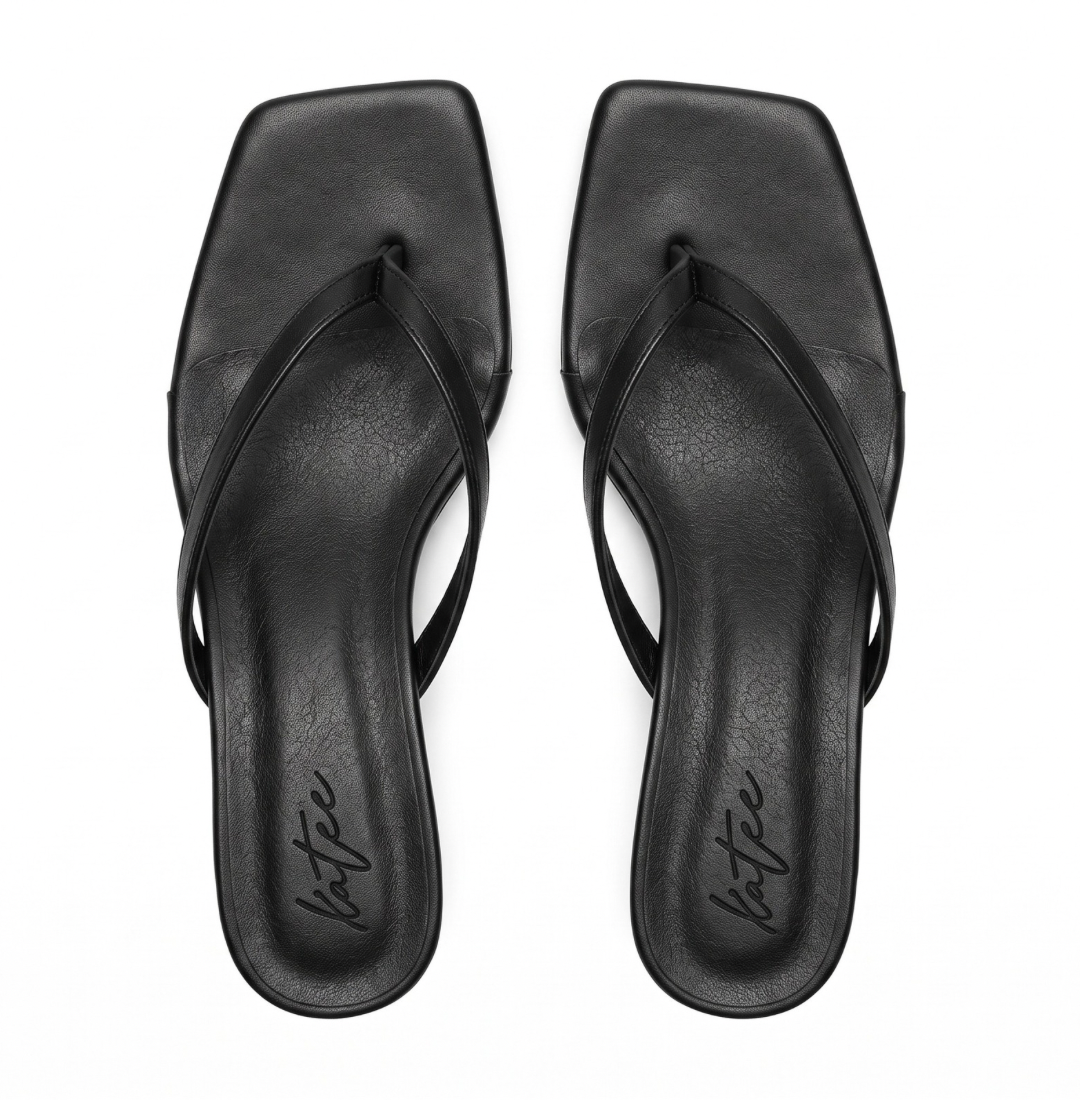 CATENA BLACK THONG KITTEN SANDALS