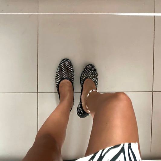 BAILA GLOW BLACK FLATS