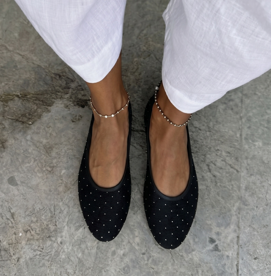 BAILA GLOW BLACK FLATS