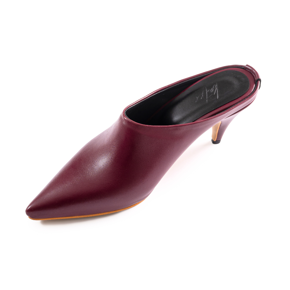 PIEZA BURGUNDY PUMPS