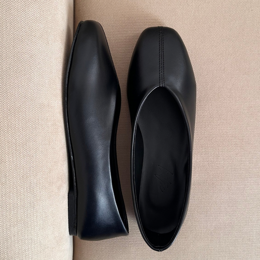BAILATIRA GLOVE BLACK FLATS