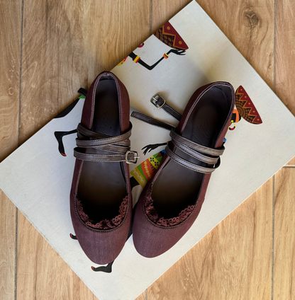 AMORIO BROWN FLATS