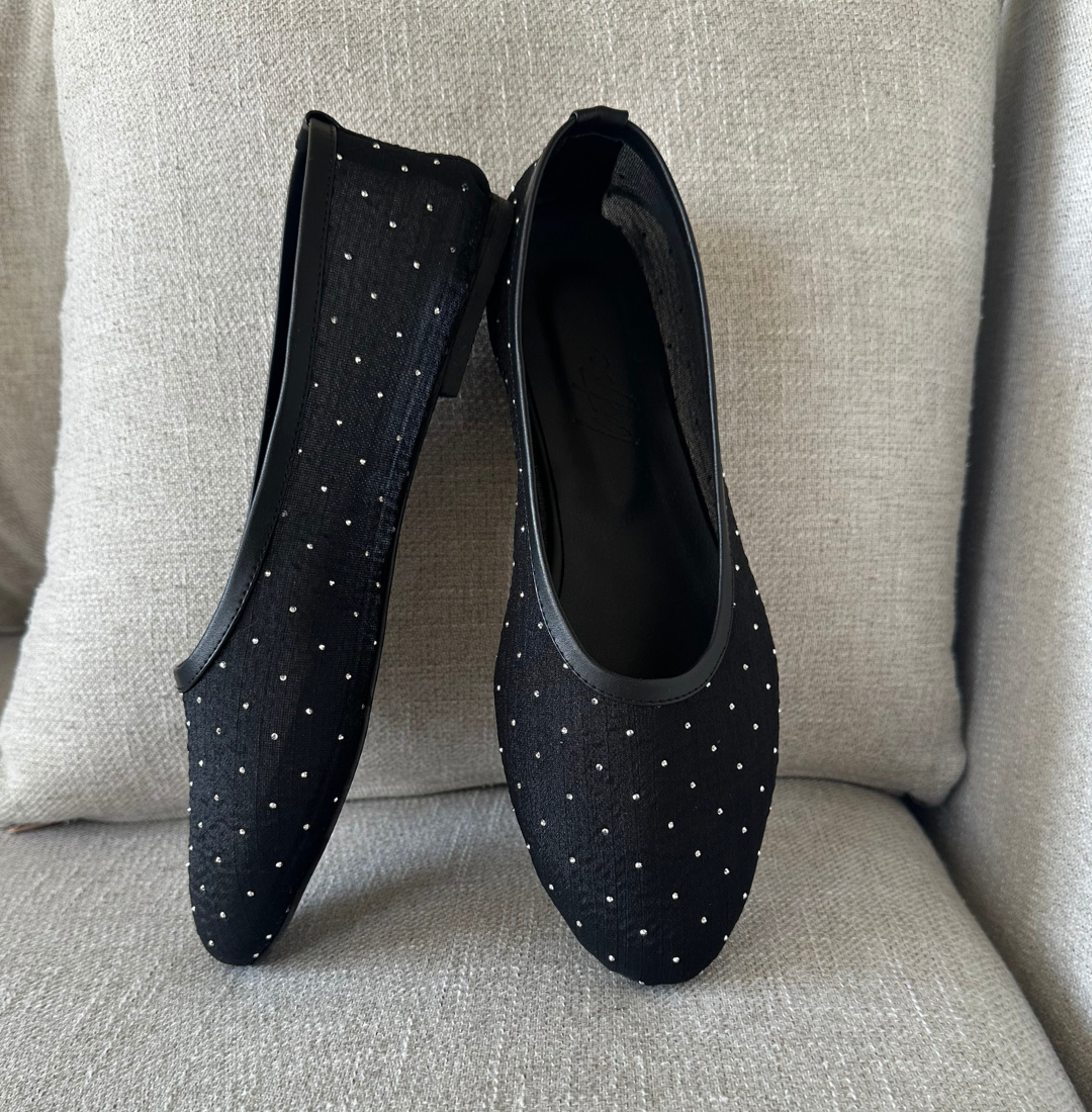 BAILA GLOW BLACK FLATS