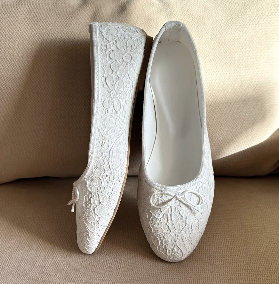 BAILA LACE WHITE FLATS